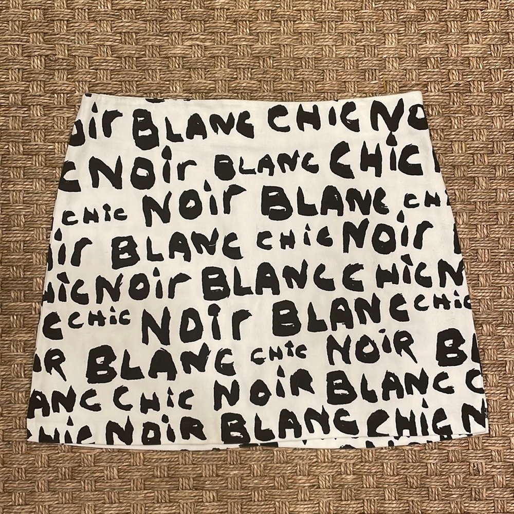 “Blanc Noir Chic” Graffiti Mini Skirt
